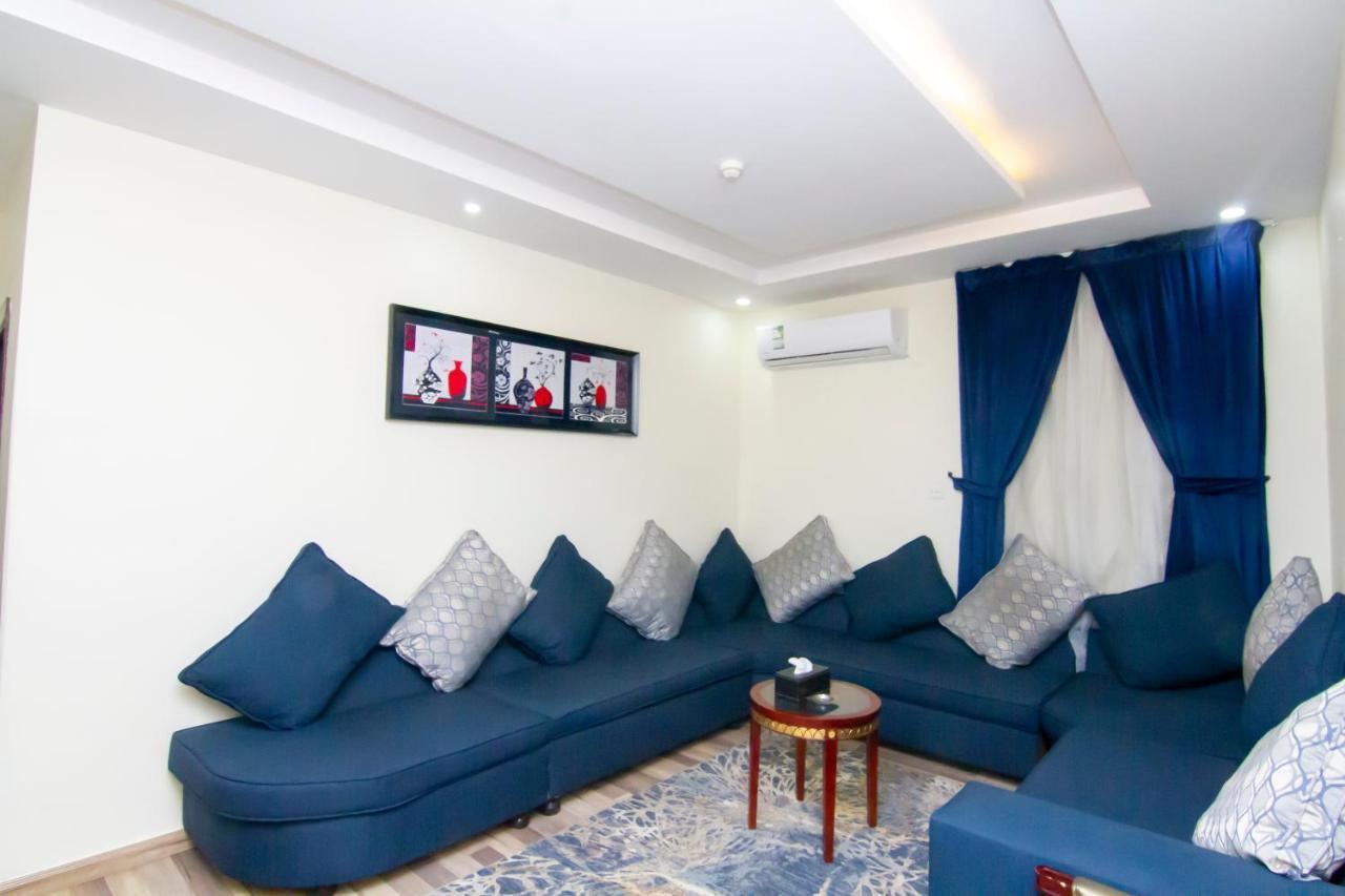 ال متعب سويتس الفلاح 1 Aparthotel Riyadh Exterior photo