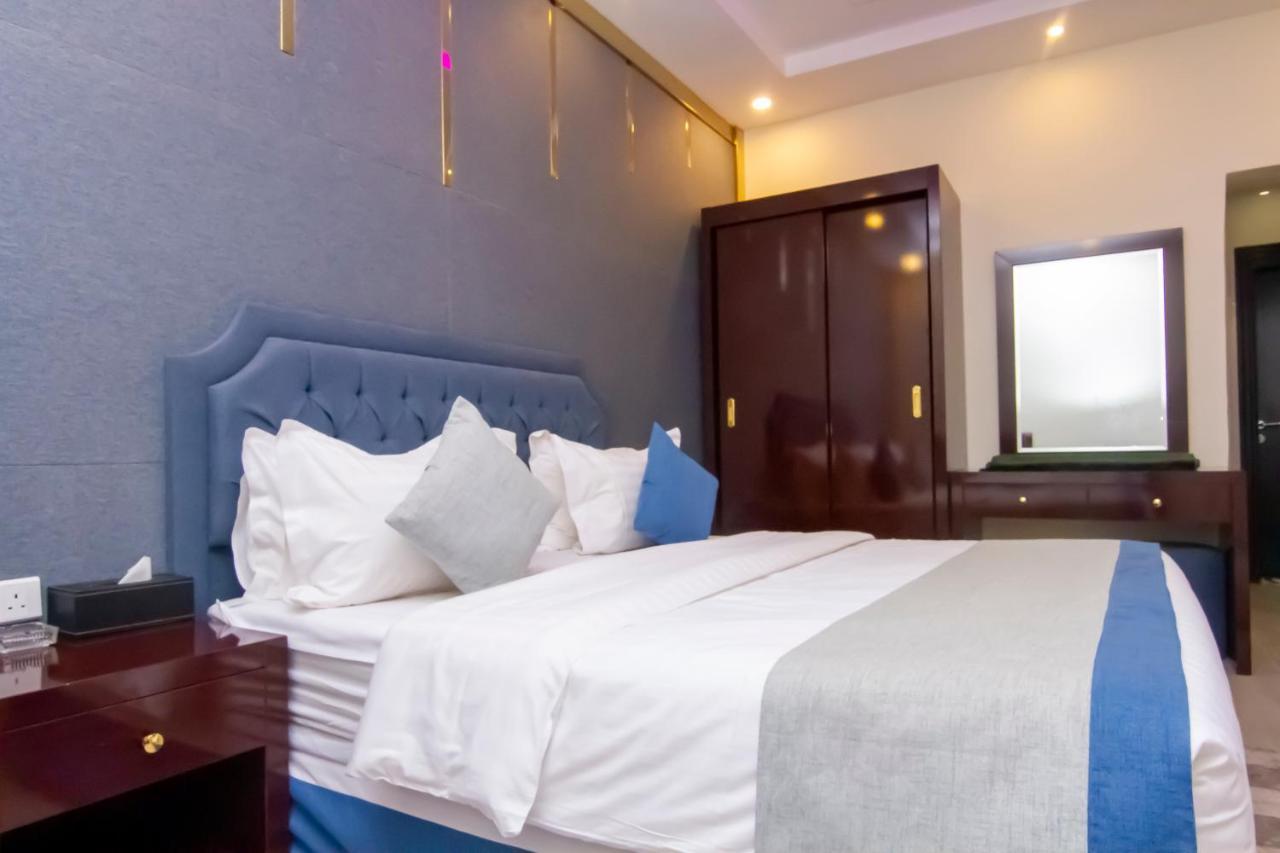 ال متعب سويتس الفلاح 1 Aparthotel Riyadh Exterior photo